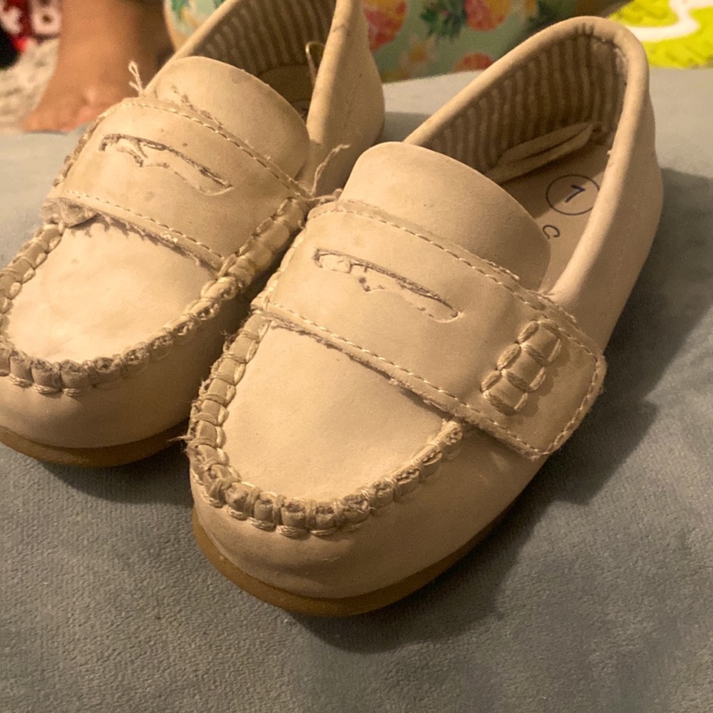 Dress shoes